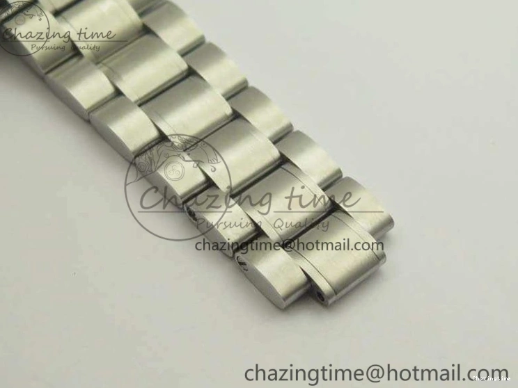 0317 TechFriendly SpeedMaster MoonWatch SS OMF 1:1 Best Edition Black Red Dial On SS Bracelet A9300 V 8092